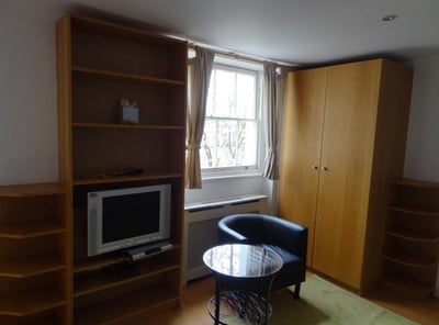 Flat Cartwright Gardens in Greater London