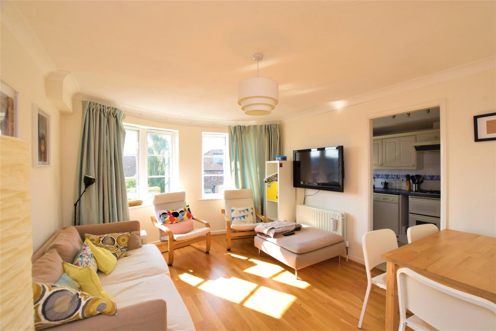 Flat Pooles Wharf Court in Bristol