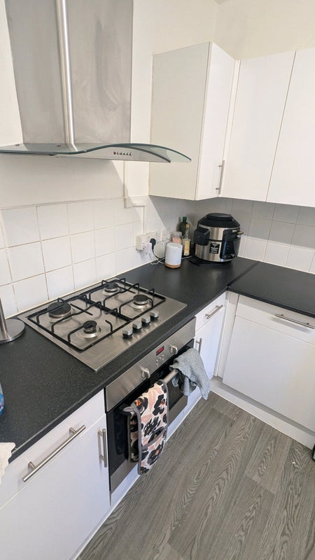 Room Greenman Street in Greater London