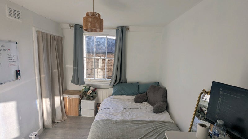 Room Greenman Street in Greater London