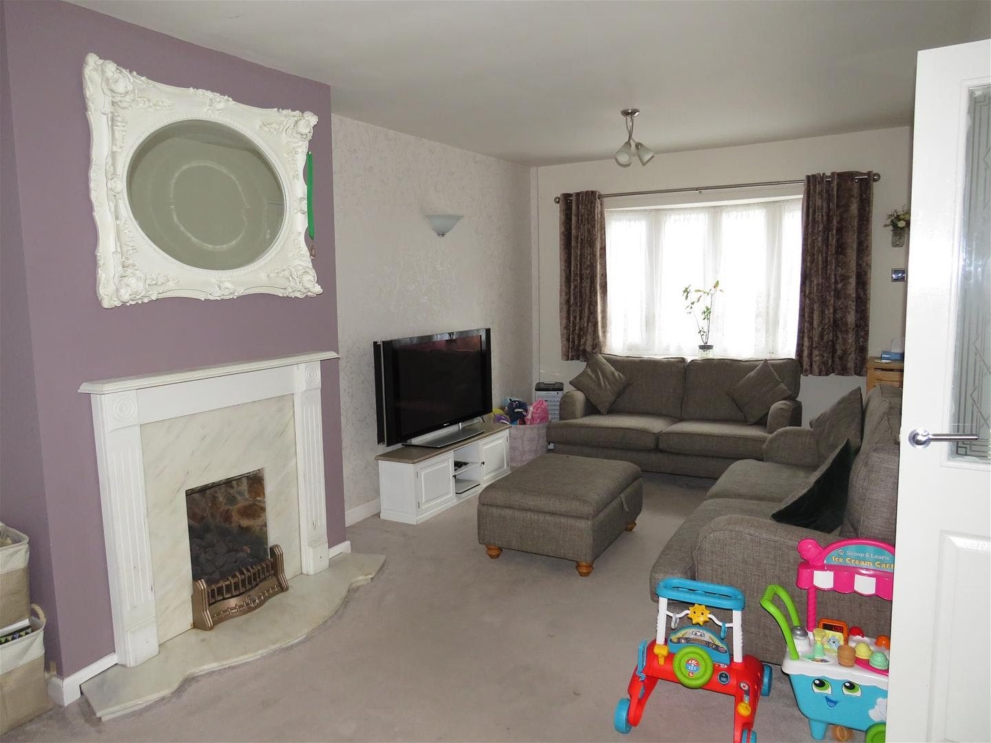 House Meriden Drive in Kingshurst