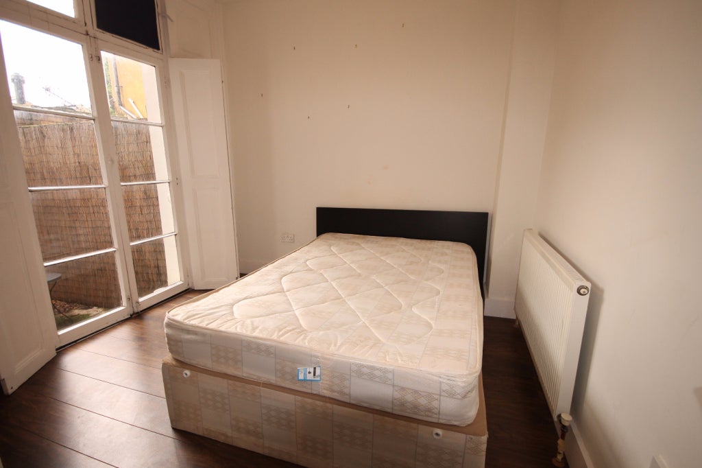 Flat Rectory Road in London