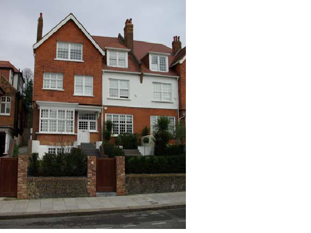 Flat Bracknell Gardens in Greater London