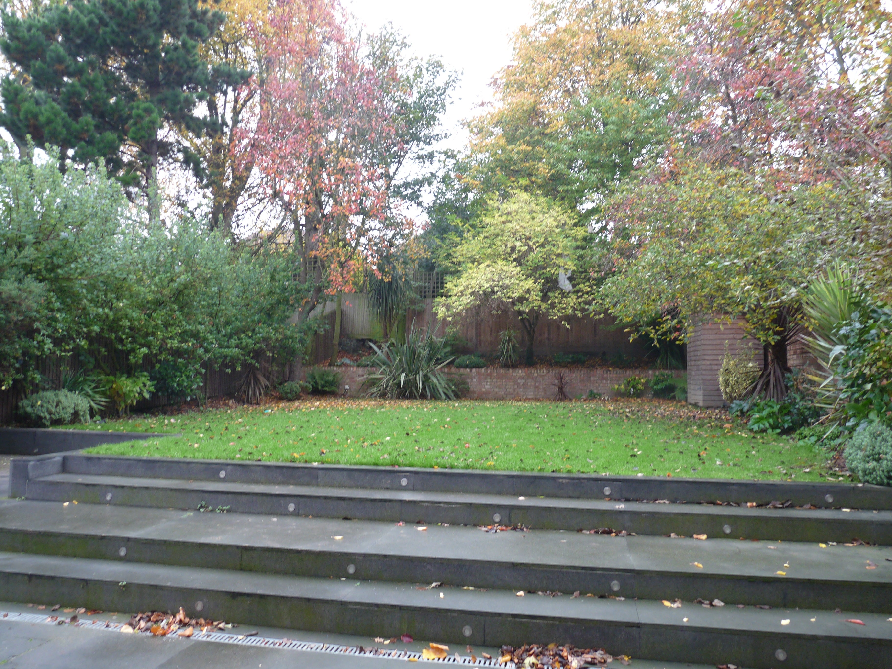 Flat Bracknell Gardens in Greater London