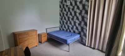 Flat North Grange Road in Leeds