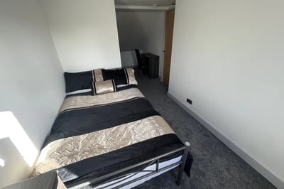 Room Kingsley Road in Northampton