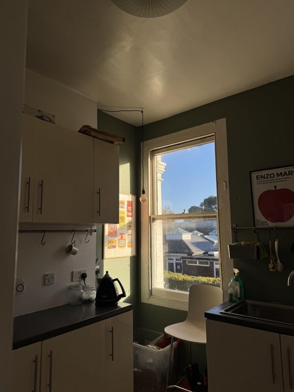 Room Forth Bridge Road in Greater London