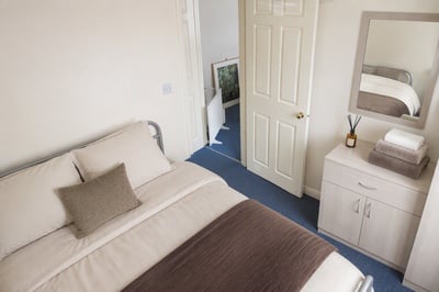 Flat Greenford Road in Greater London