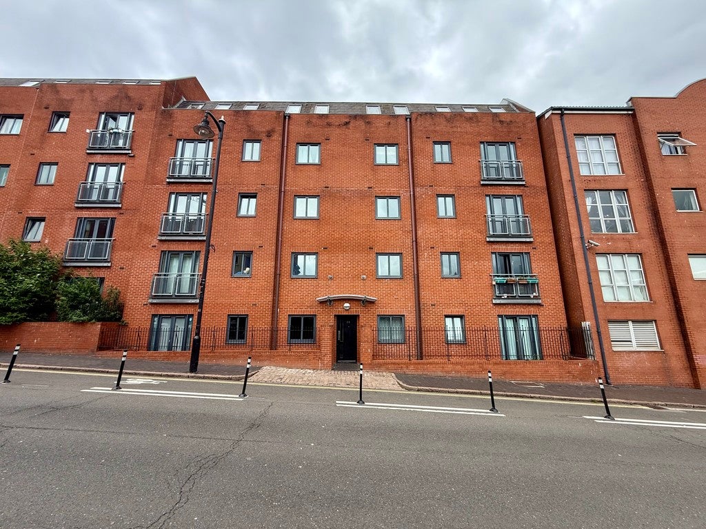 Flat Newhall Hill in Birmingham
