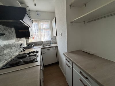 Flat Hulse Road in Southampton
