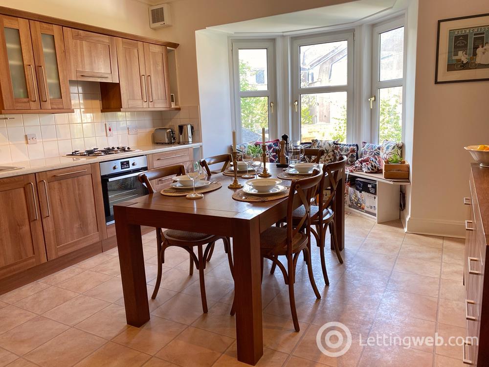 Flat Desswood Place in Aberdeen