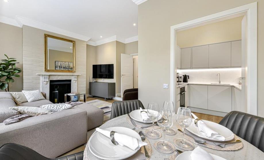 Flat Charles Street in City of Westminster