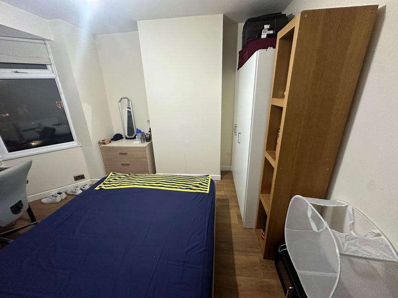 Room Elibank Road in Greater London