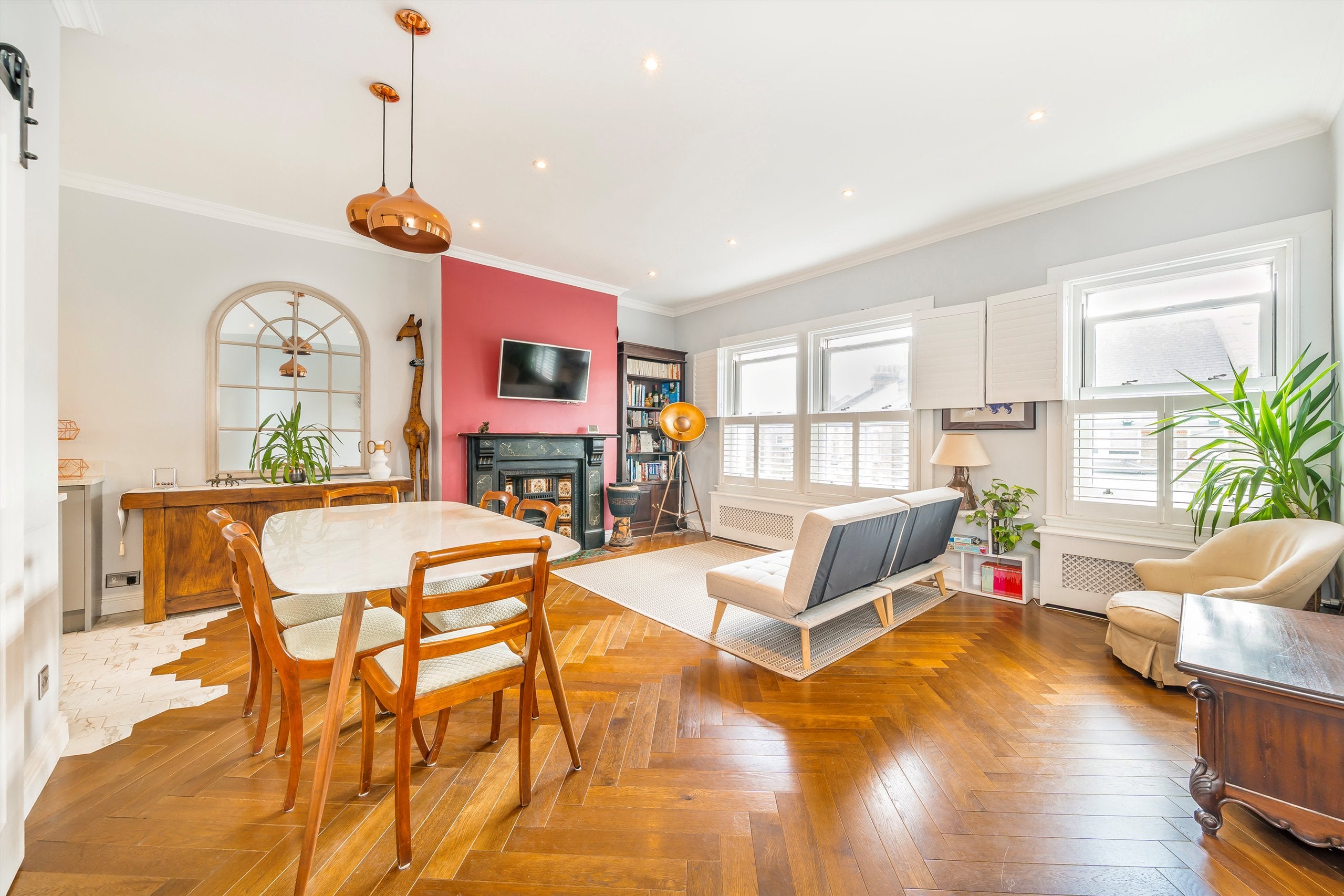 House Macroom Road in City of Westminster