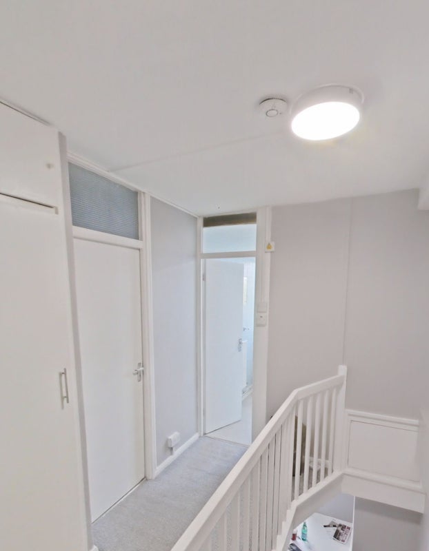 Room Barringer Square in Greater London