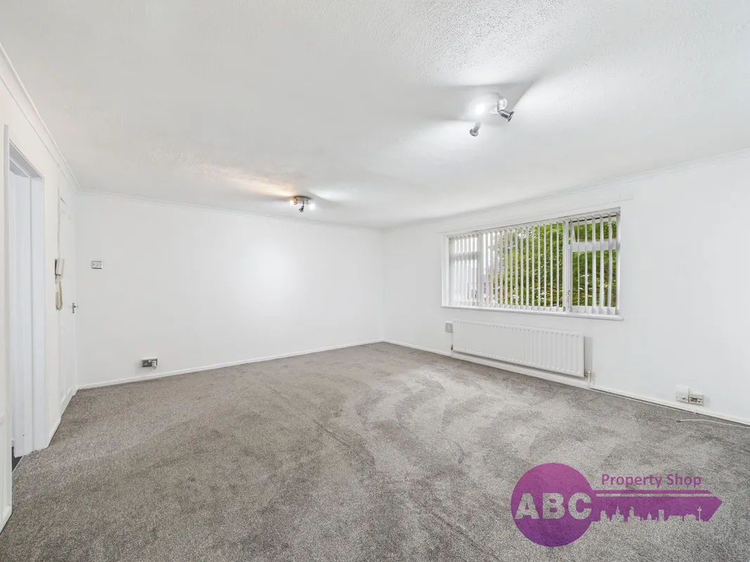Flat Rugby Road in Ellesmere Port