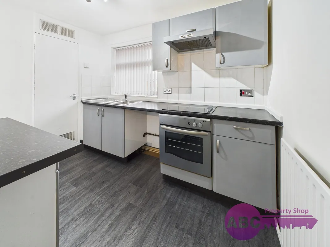 Flat Rugby Road in Ellesmere Port
