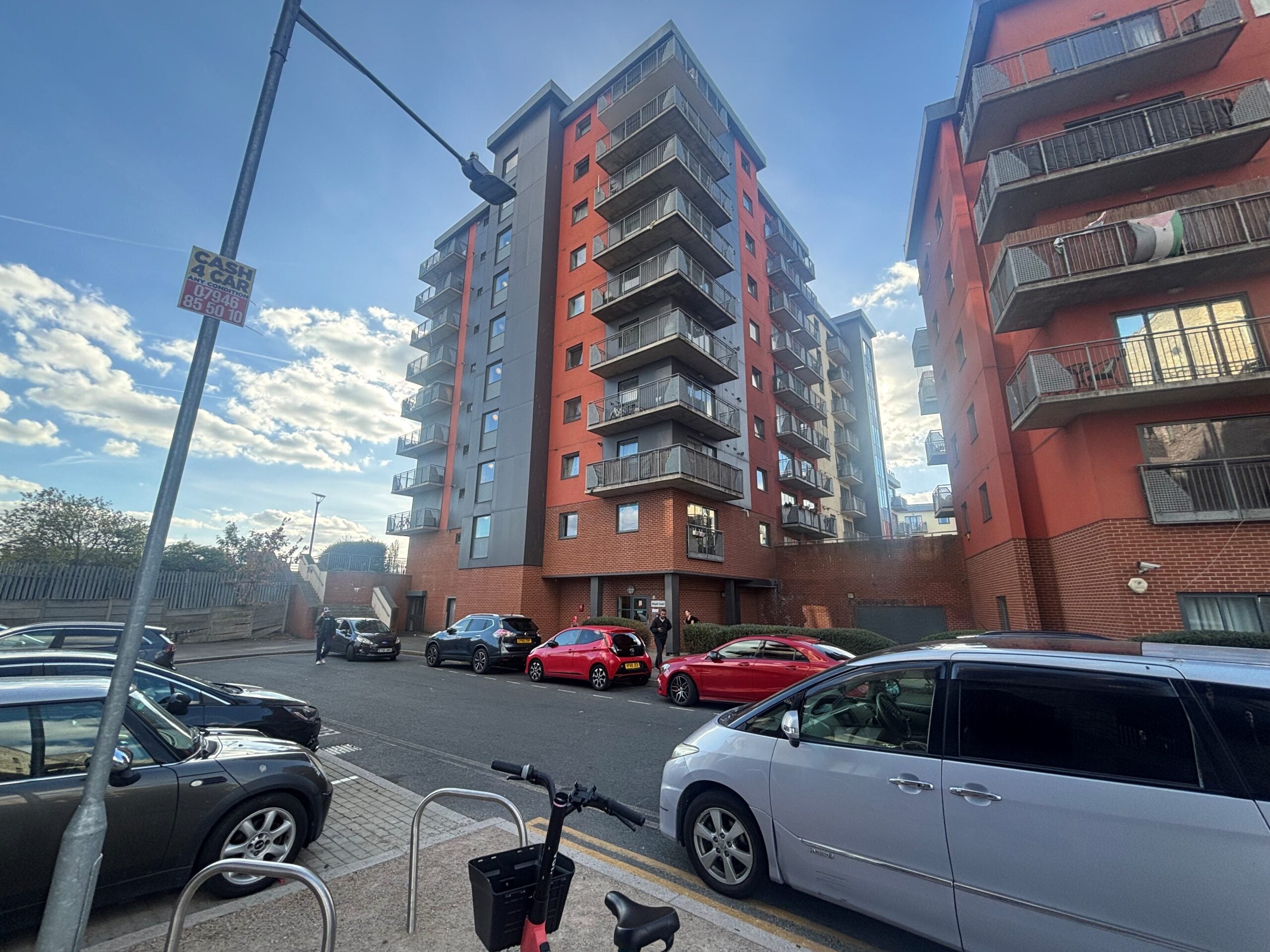 Flat Spring Place in Greater London