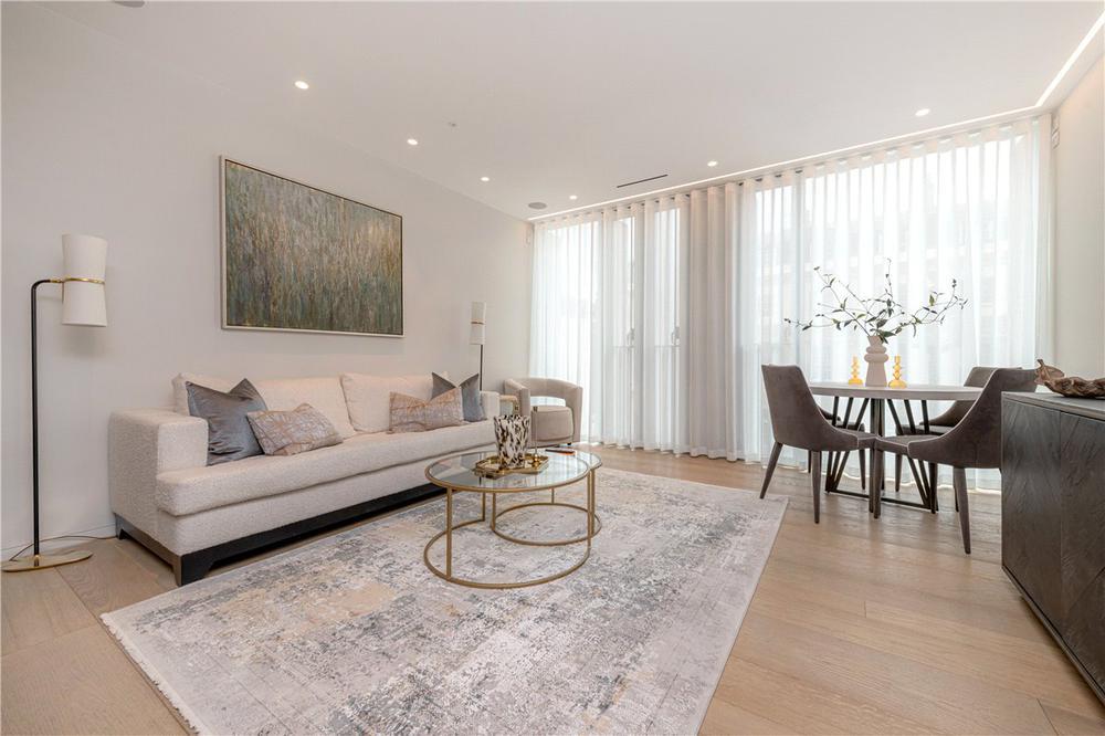 Flat Waverton Street in City of Westminster