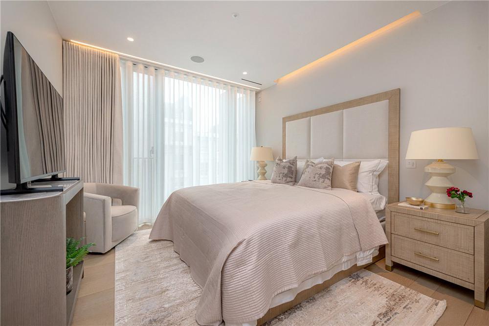 Flat Waverton Street in City of Westminster