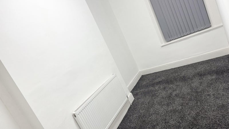 Flat Halkyn Avenue in Liverpool