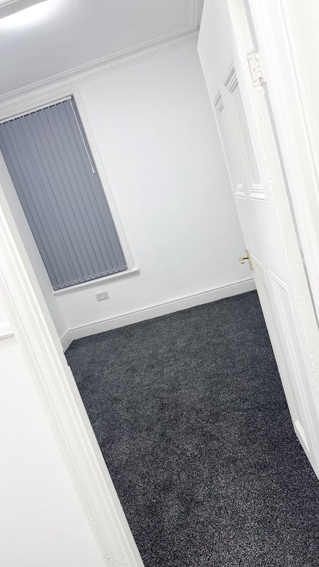 Flat Halkyn Avenue in Liverpool
