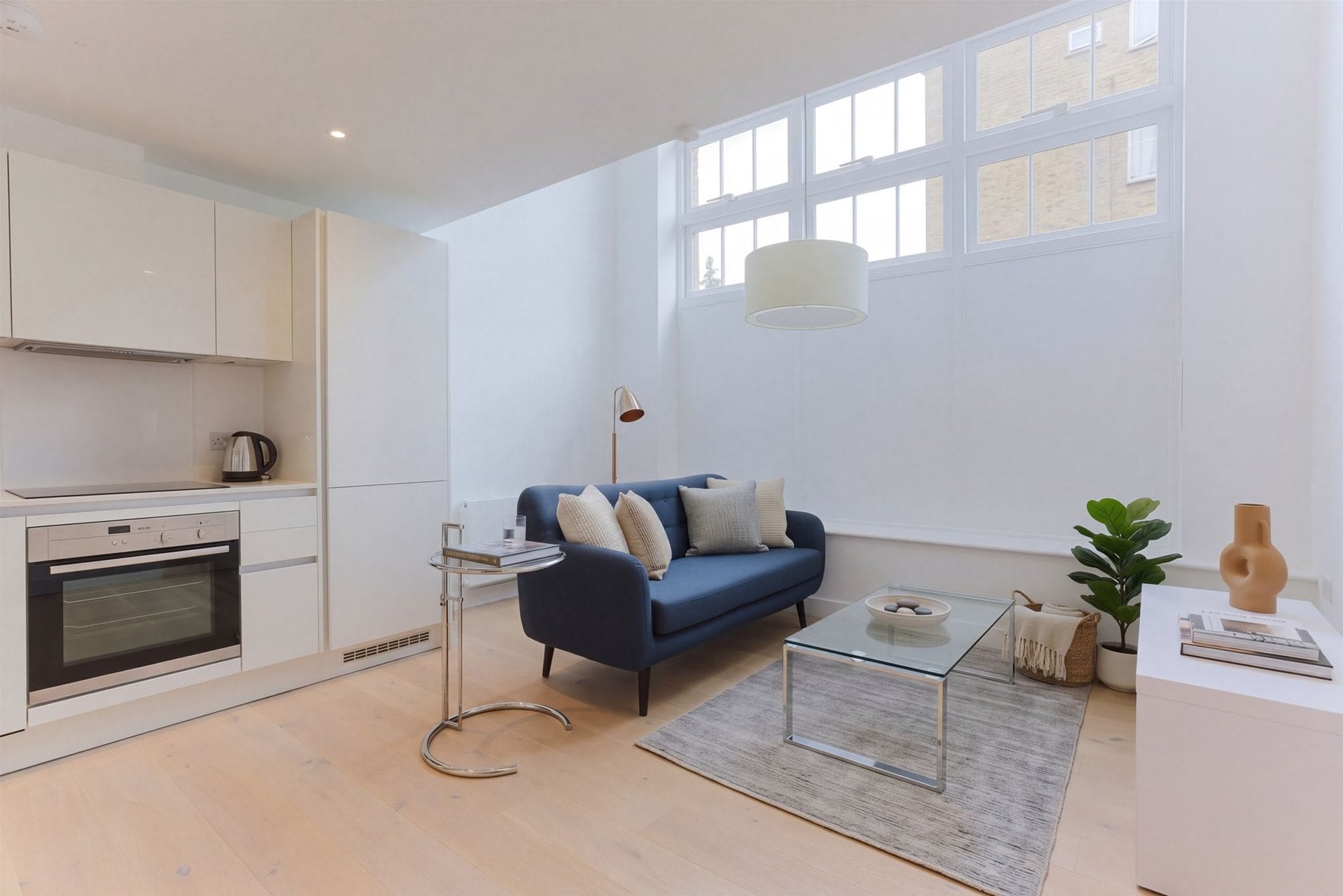 Flat Dod Street in Greater London