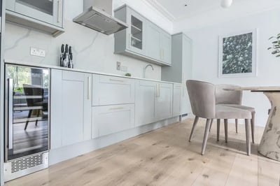 Flat Cromwell Road in Greater London