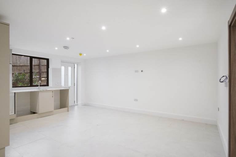 Flat Lambert Court in Hertsmere