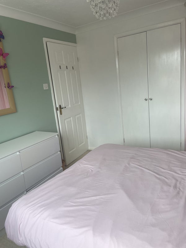 Room Cobham Close in North Kesteven