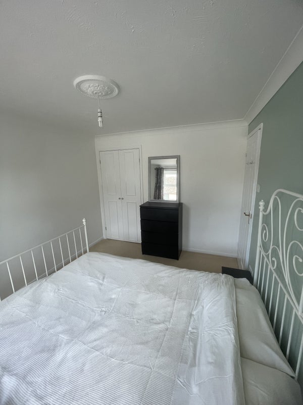 Room Cobham Close in North Kesteven
