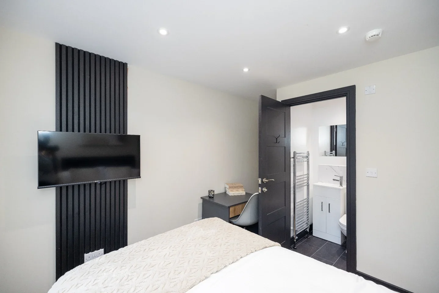 Room Station Road in Gravesham