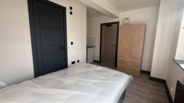 Flat Verona Drive in Greater London