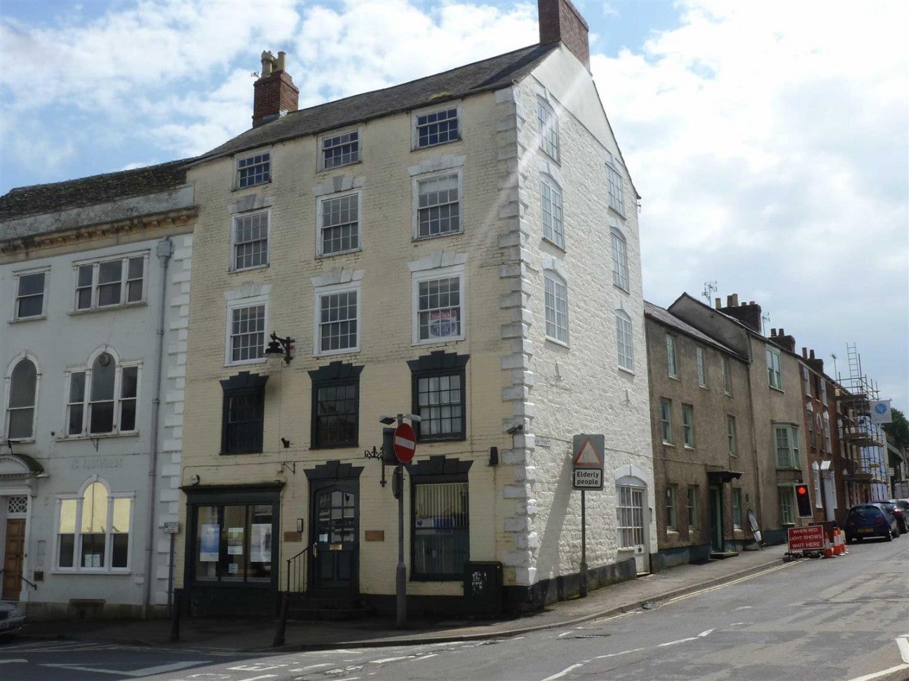Flat High Street in Wotton-under-Edge