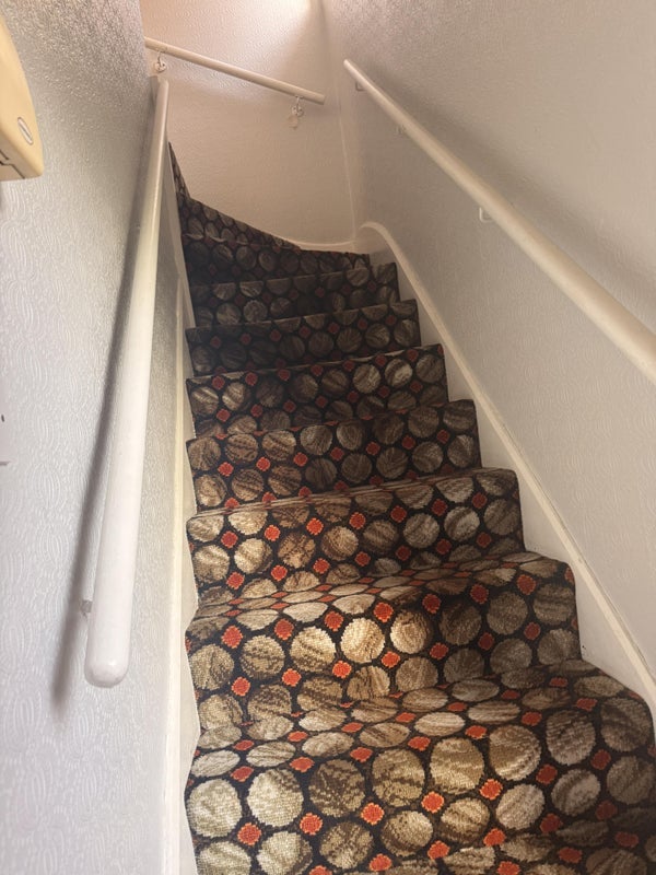 Room Longmead Close in Nottingham