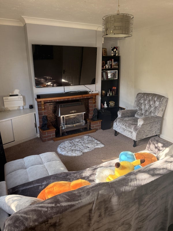 Room Longmead Close in Nottingham