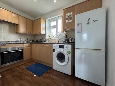 Flat Michaelmas Road in Coventry