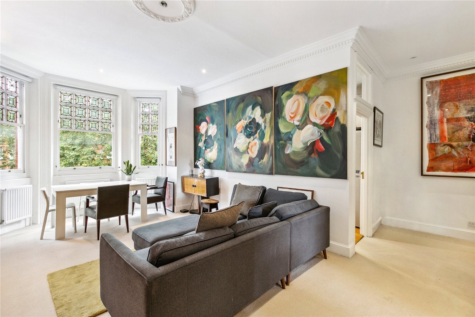 Flat Lower Sloane Street in Greater London