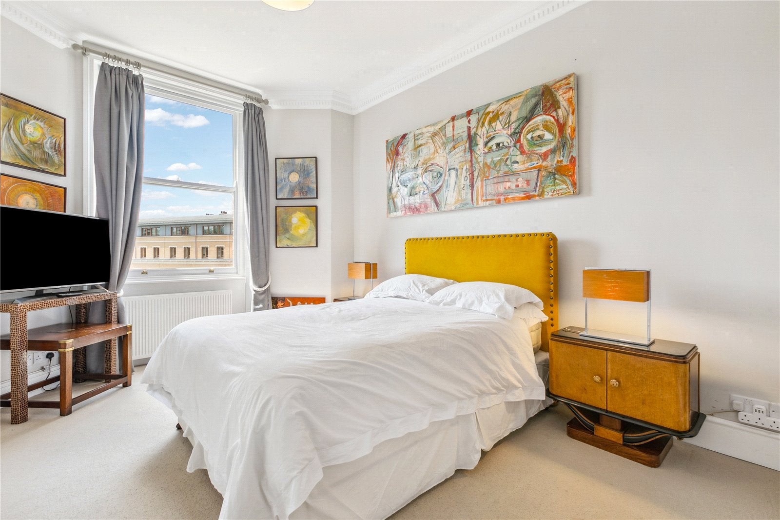 Flat Lower Sloane Street in Greater London