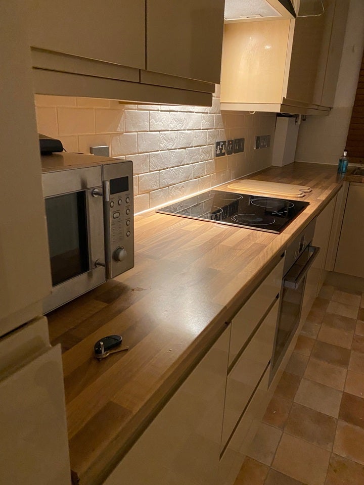 Flat Courland Grove in Greater London