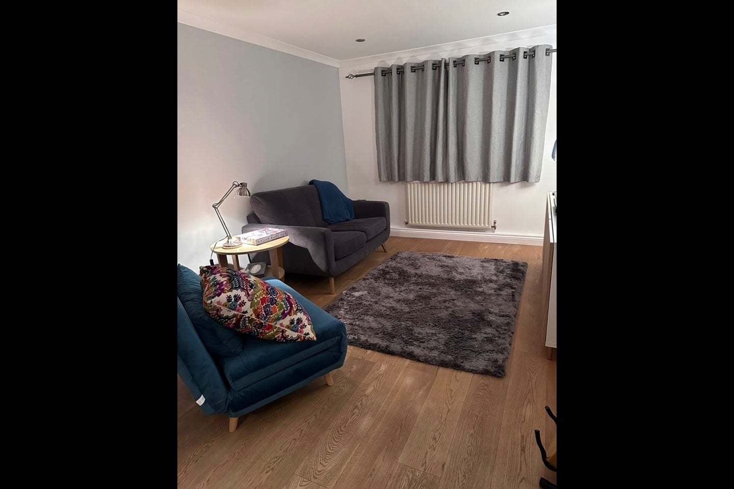 Flat Courland Grove in Greater London