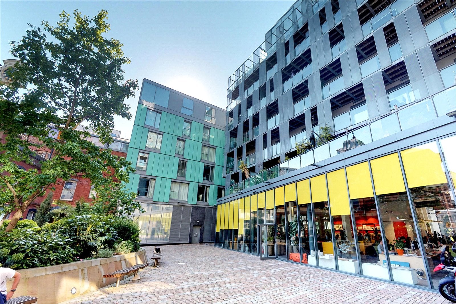 Flat Brewhouse Yard in Greater London