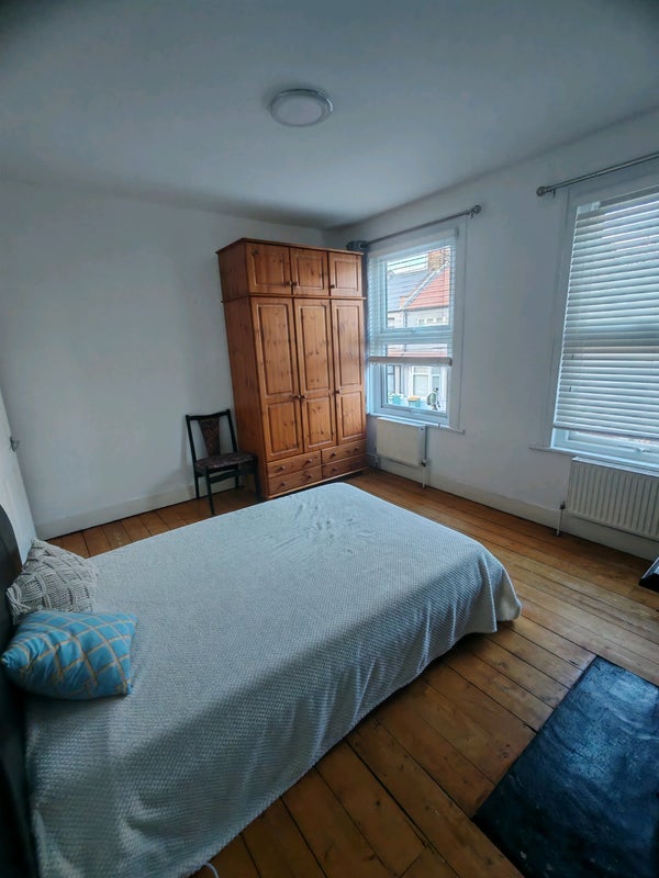 Room Falcon Street in Greater London