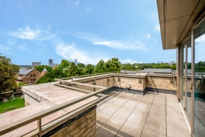 Flat Lee Terrace in Greater London