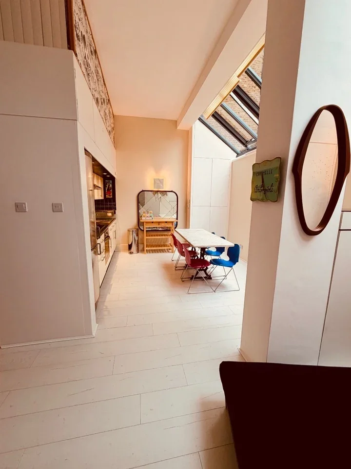 Flat Copperfield Street in Greater London