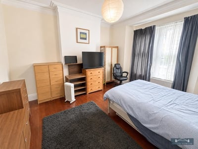 Flat Sandringham Road in Newcastle upon Tyne