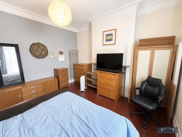 Flat Sandringham Road in Newcastle upon Tyne