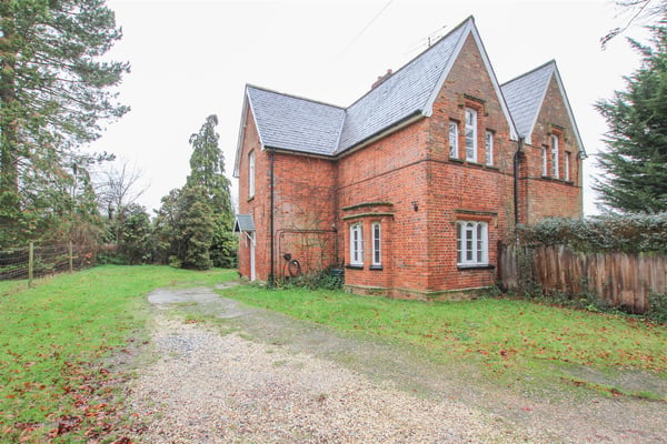 House Whitehill Place in Uttlesford