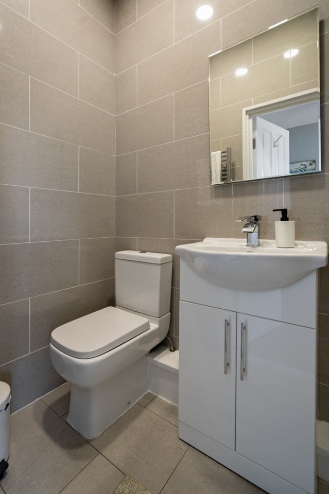 Room Bethnal Green Road in Greater London