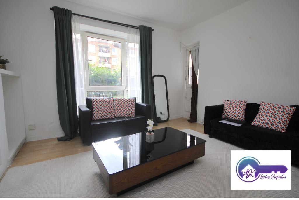 Flat Shacklewell Road in Greater London